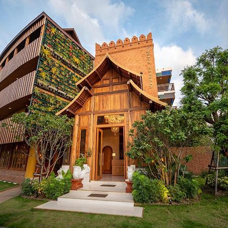 At Gate Thaphae Hotel Chiang Mai Eksteriør billede